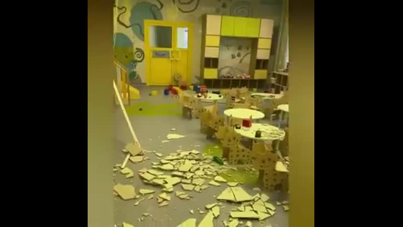 Потолок обрушился в кемеровском молодые саду, который единоросы торжественно открыли 6 дней назад