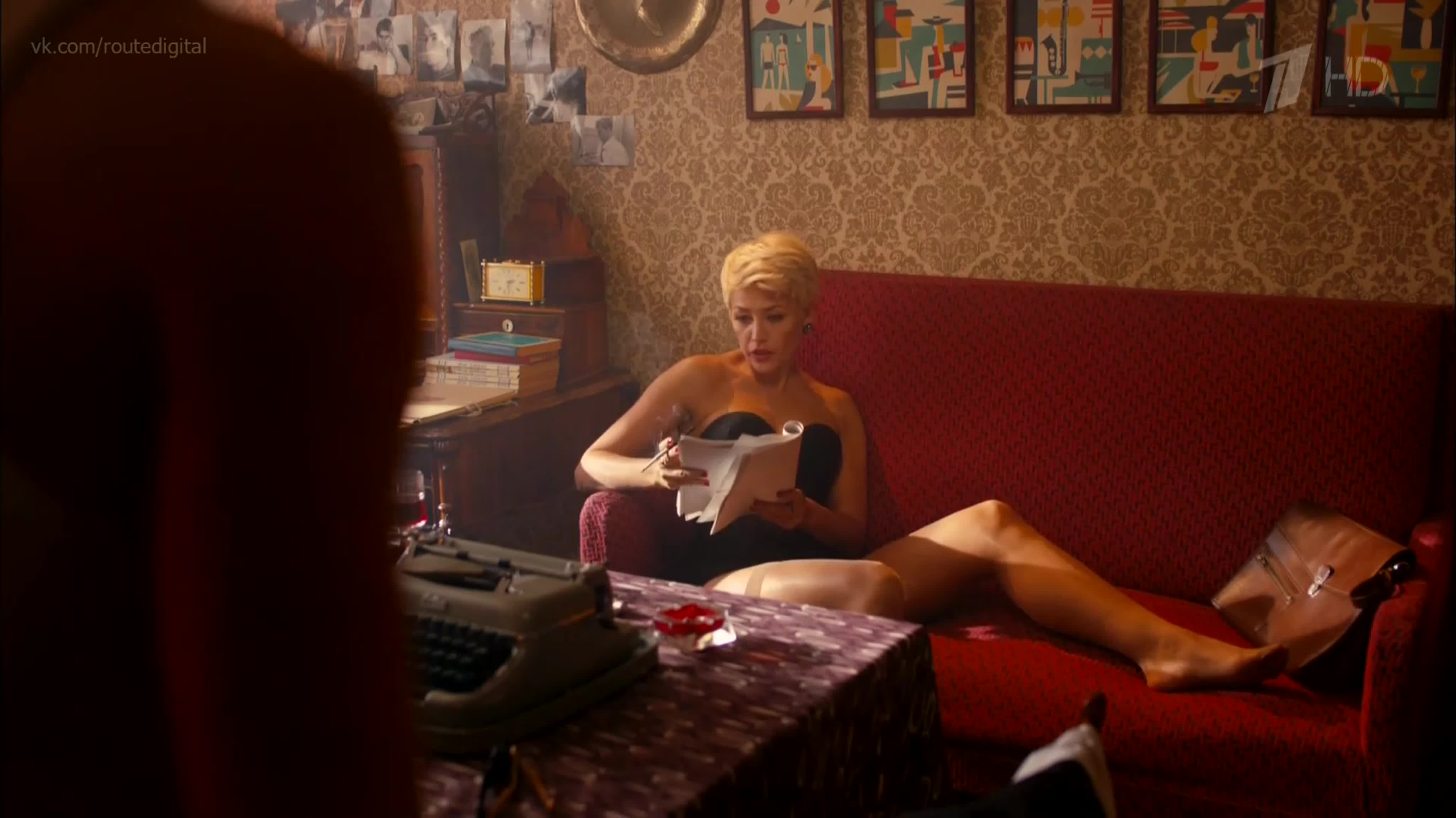 Kolchuginoda porno Qaynona gozal silkitadi