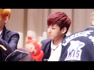 [fancam] 140223 jungkook & v @ yongsan fansign