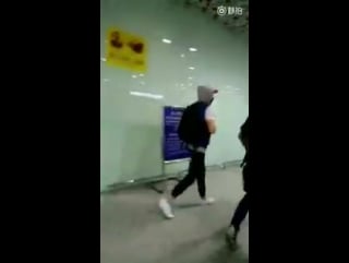 [ fancam ] 170605 shenzhen airport