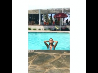 @hungvanngo behind the scenes of @selenagomez x @instylemagazine september cover shoot ❤️❤️