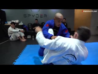 Demian maia rolling bjj with aoj black belt johnatha alves