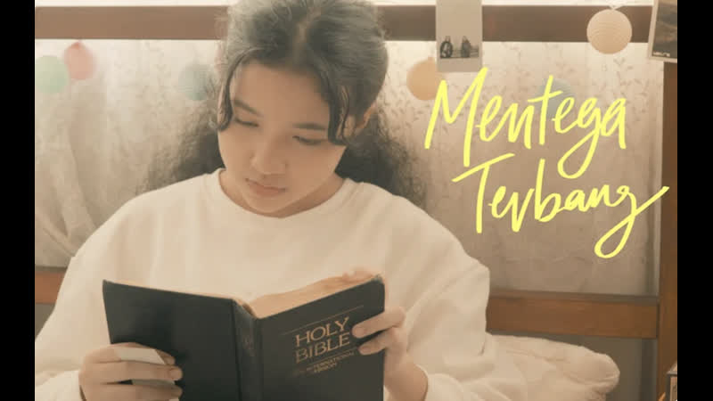 Парящая бабочка (2021) mentega terbang