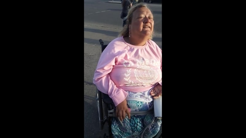 Тётка инвалид на коляске и её "родня"