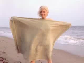 Marilyn 1962 photo session of harrison (vfnd)