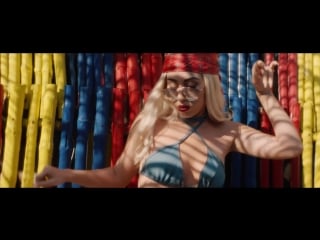 Juanes ft kali uchis el ratico (секси клип эротика девушки sexy video clip секс фетиш видео музыка hd 1080p)