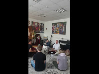 Live kirtan vrindavan mellows