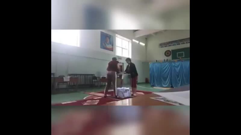 Вот так в казахстане вбрасывают бюллетени mp4