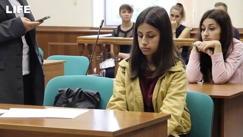 Сёстрам хачатурян продлили срок запрета определённых действий