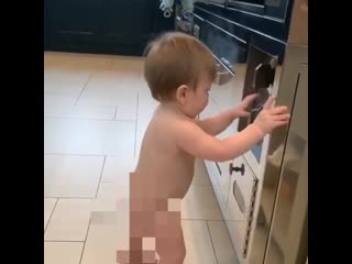 Looks like we’ve found our new naked chef ! @oscarjramsay daddy can’t wait to see you this weekend xxx