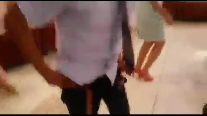 Голые танцоры на тое