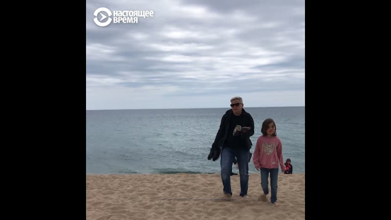 Савиновских уехала в испанию ей угрожали отобрать и родных детей