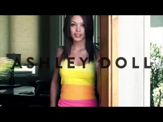 Ashley doll мнет сиськи и нежно мастурбирует писю