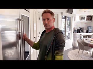 Part of a balanced breakfast 🎶🥣🥛