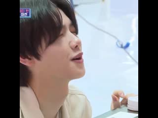 Minhee morning call luvity awhile ago, you asked me to wake you up in five minutes, ive been waiting for five minutes al