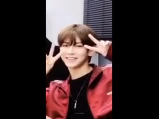 Yeosang wipe it down