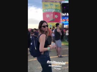 @shelleyhennig sendo uma cidadã responsável e mostrando que votou