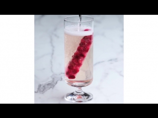 Pomegranate champagne spritzer