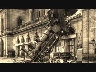 Tragic train derailment in paris (1895)