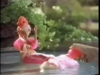 Fountain mermaid barbie doll 1993 mattel commercial кукла барби русалка, старая реклама