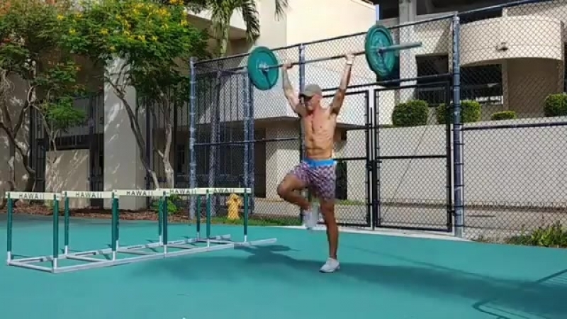 Беговые упражнения выпады со штангой