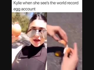 Kylie jenner кайли дженнер и яйцо, чье фото побило ее рекорд по количеству лайков в инстаграме