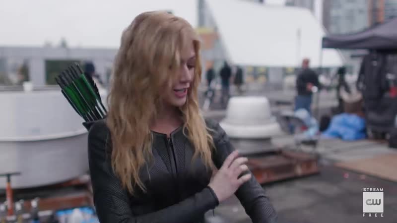 Dctv crisis on infinite earths crossover katherine mcnamara suits up as mia smoak featurette (hd)