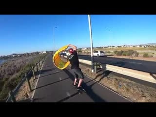 Skate kiteboarding 40 knots (dont try this at home)