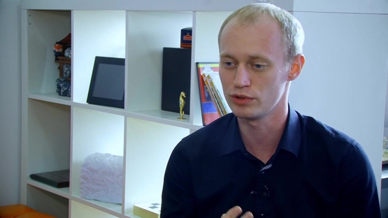 Stand up снимает табу там выступают геи, бывшие священники и порноактрисы, вя