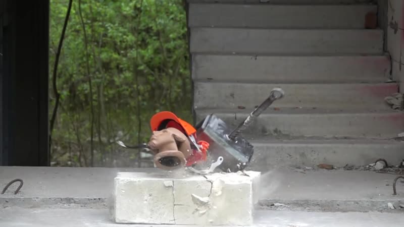 Бронестекло что если скинуть на него молот тора в 70 кг