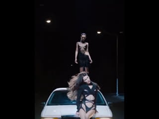 Mugler s/s 2022 белла хадид (bella hadid)