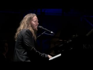 Tim minchin at home – not perfect