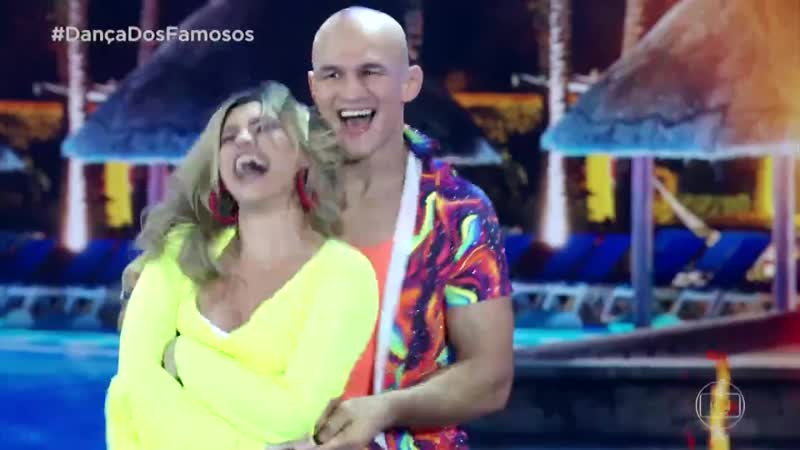 Джуниор дос сантос танцует