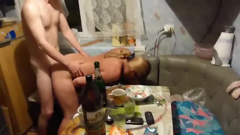 Жену по пьяни с другом: смотреть русское порно видео онлайн