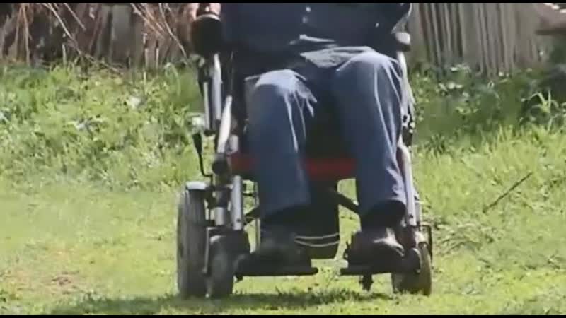 Инвалида без ног и руки оштрафовали за нескошенную траву
