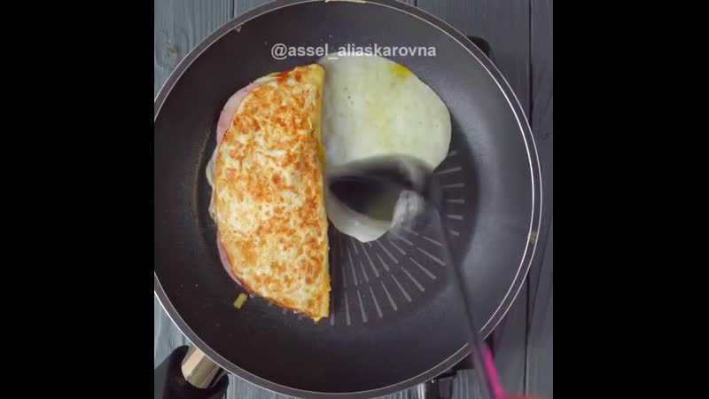 Необычная яичница и очень усная 👍 ytj,sxyfz zbxybwf b jxtym drecyfz 👍