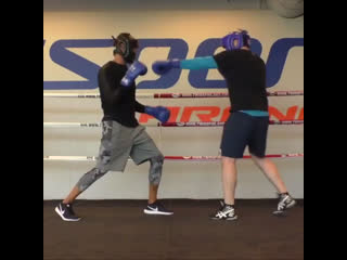 Countering a lazy jab with lean back right cross and left hook