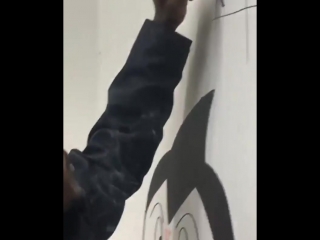 Lil uzi vert at vlone pop up shop [2]