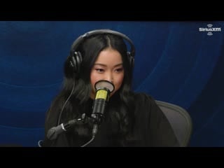 Whos a better kisser jordan fisher or noah centineo