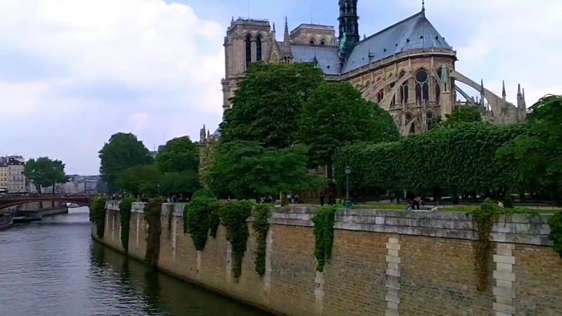 Mireille mathieu sous le ciel de paris