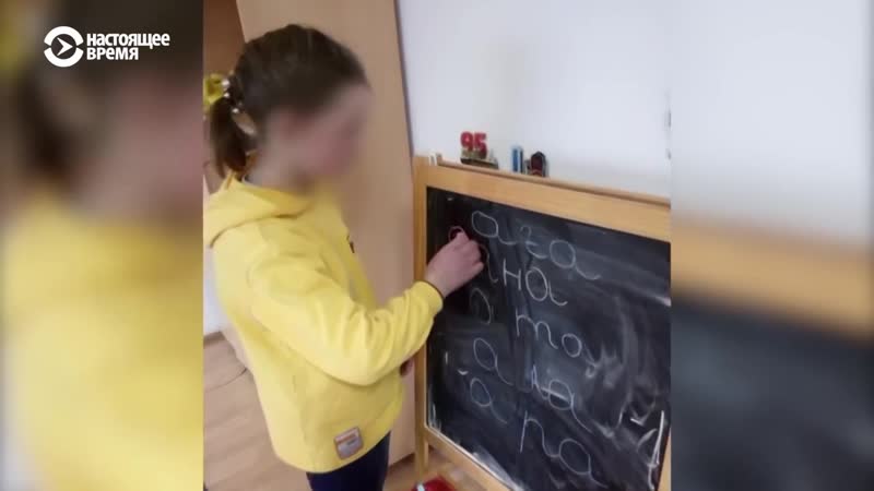 В алматы судят издевавшуюся над молодые дочерью женщину