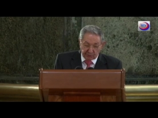 Condecora raúl castro a dirigentes cubanos