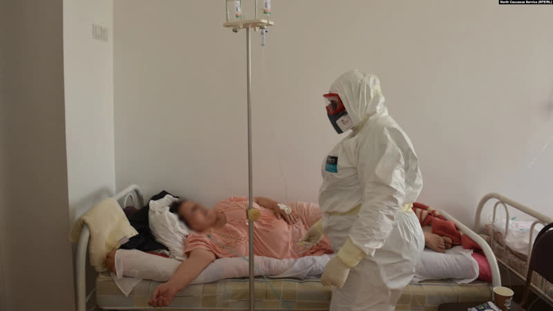 Житель томска ухаживал за своей бабушкой в красной зоне, переодевшись врачом | сибирь реалии