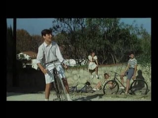 Las largas vacaciones del 36 (1976)