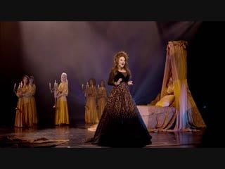 Sarah brightman hymn in concert strangers in paradise