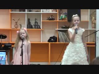 Притчина юля, мельниченко ксюша