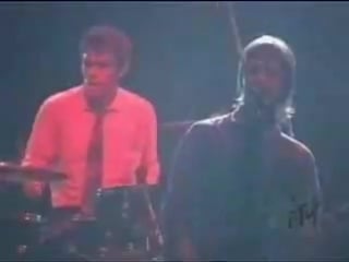 Interpol obstacle 1 (live on summer sonic 08 03 2003)