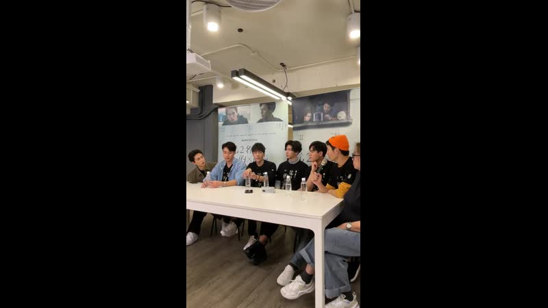 210305 трансляция в инстаграме в честь 2го сезона wbl