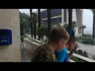 Небольшой дождь в артеке