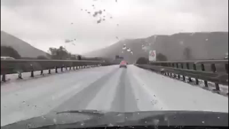 Intense hailstorm on the a25 towards avezzano (abruzzo, central italy) today, april 11 report